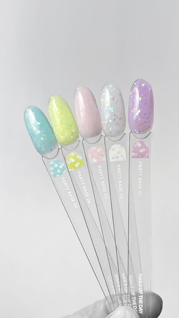 NAILSOFTHENIGHT Party base 04 - neon citron base med holografiske sekskanter, 10 ml