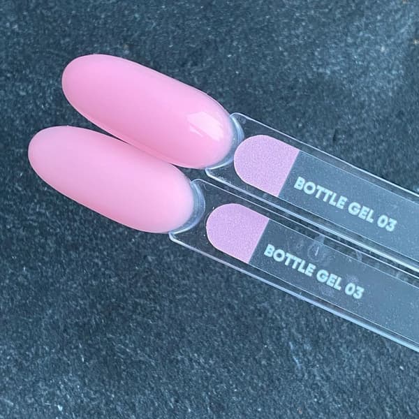 NAILSOFTHEDAY Bottle gel 03 - rosa gel för förstärkning och reparation, 30 ml