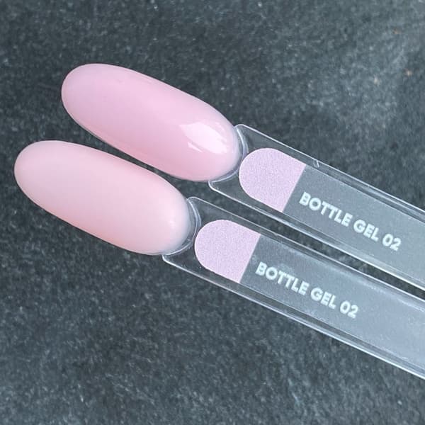 NAILSOFTHEDAY Bottle gel 02 - ljusrosa gel för förstärkning och reparation, 30 ml