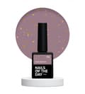 Pikkukuva 1 / 3: NAILSOFTHEDAY Malbec base Potal 04 - lasimaalaus harmaa-violetti hybridipohja kultahiutaleilla, 10 ml