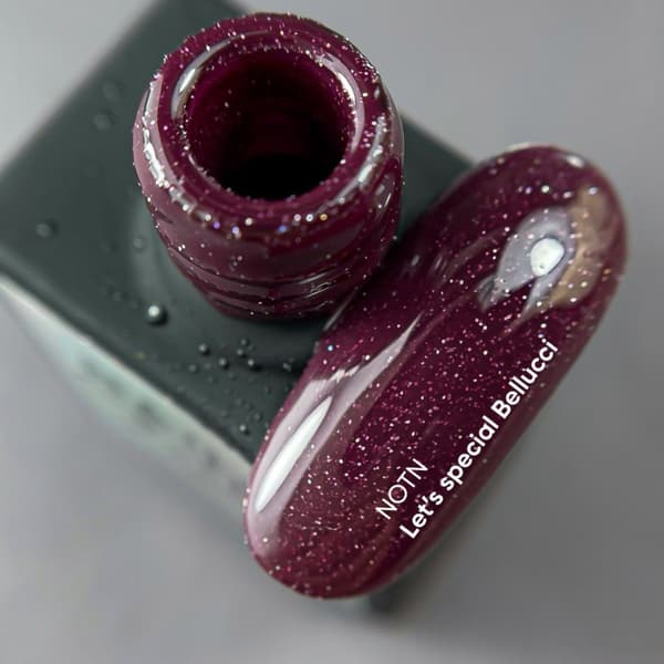 NAILSOFTHENIGHT Let's special Bellucci - hybridi kynsilakka heijastavilla hiukkasilla, 10 ml