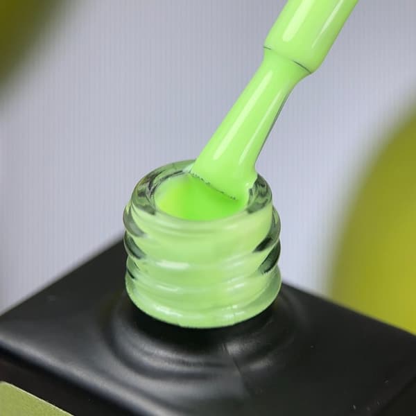 NAILSOFTHEDAY Let's special Apple - pastell-ljusgrönt hybridlack, 10 ml