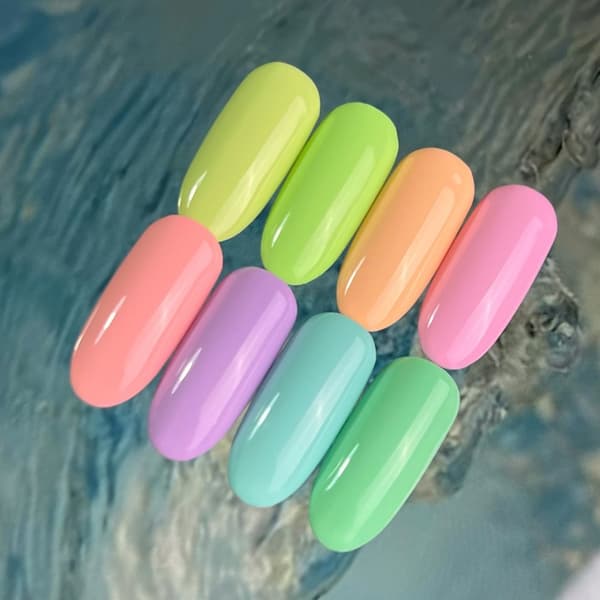 NAILSOFTHEDAY Let's special Apple - pastell-ljusgrönt hybridlack, 10 ml