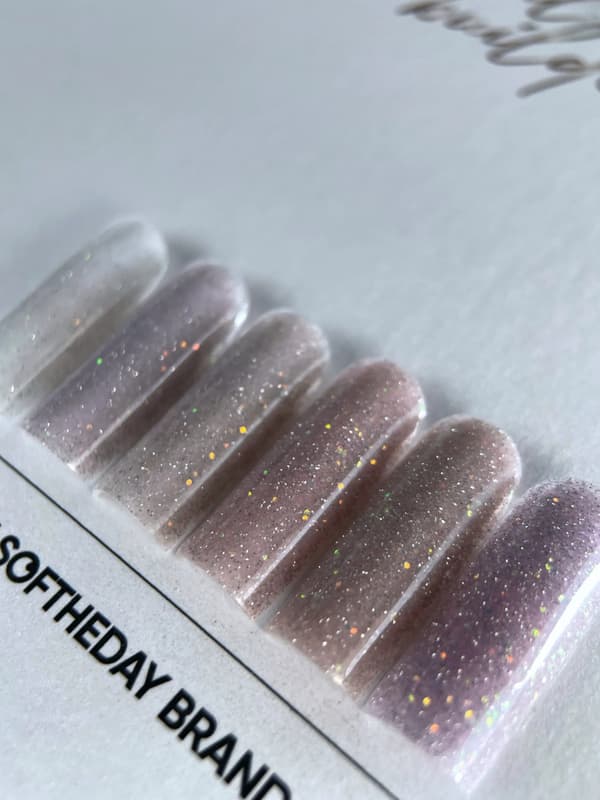 NAILSOFTHEDAY Opal reflective Builder gel 01 - mjölkig builder gel med opal glans och reflekterande partiklar, 15 g
