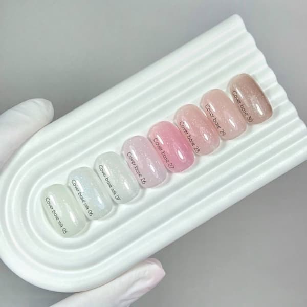 NAILSOFTHEDAY Cover base NY 29 - semi-transparent delikat pink base med sølvpartikler, 30 ml