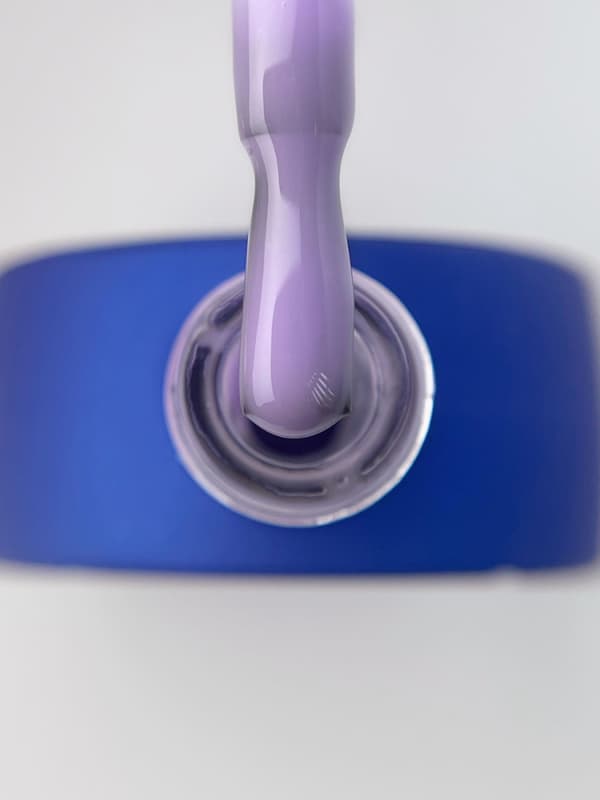 TOUCH Täckbotten Lavendel - lavendellila halvtransparent hybridbas, 13 ml