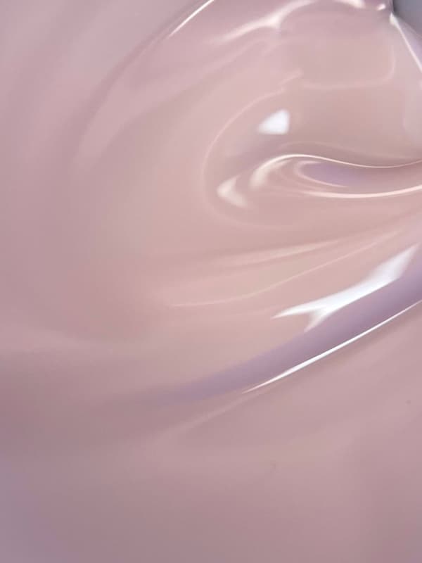 TOUCH Builder liquid 13 - ljusbeige stark gel med flytande konsistens, 15 ml