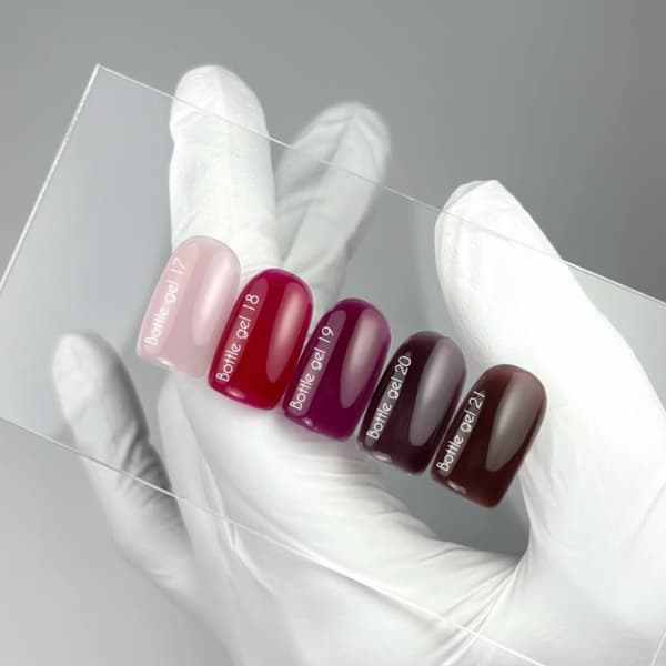 NAILSOFTHEDAY Bottle gel 17 - delikat pink gel til styrkelse og reparation, 10 ml