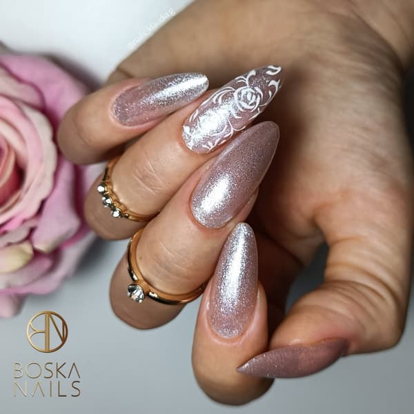 BOSKA NAILS Hybridikynien lakka Mountain Moon 359 - 6ml