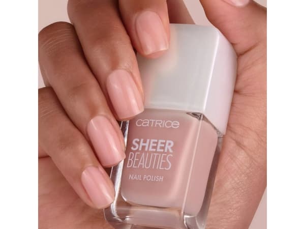 CATRICE Sheer Beauties Nail Polish, 10,5 ml, Nude, Nudie Beautie, Färgande, Tandblekning, Translucent, Skimmer