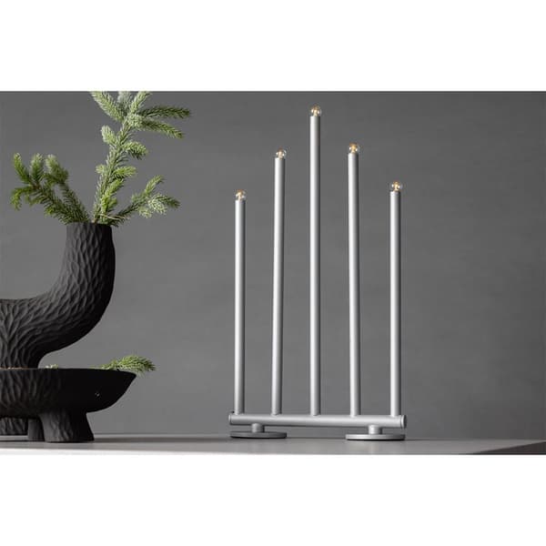 Björnfjället adventsstake elektrisk 5 lys sølvfarget.