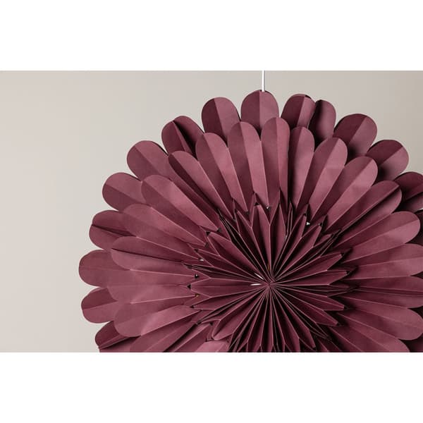 Järvsön julestjerne med lys papir Ø60 cm pendel mørkerød.