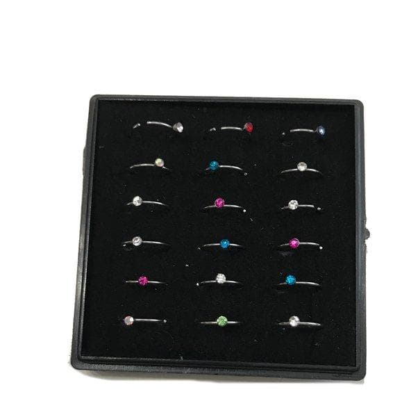 2 näsa / öron piercing i blandfärg