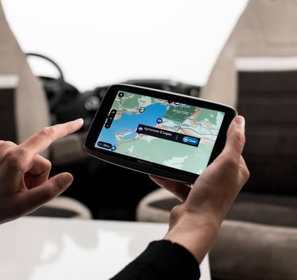 TomTom GO Camper Tour - Navigation - 6 tommer - 6 måneders flashopdatering