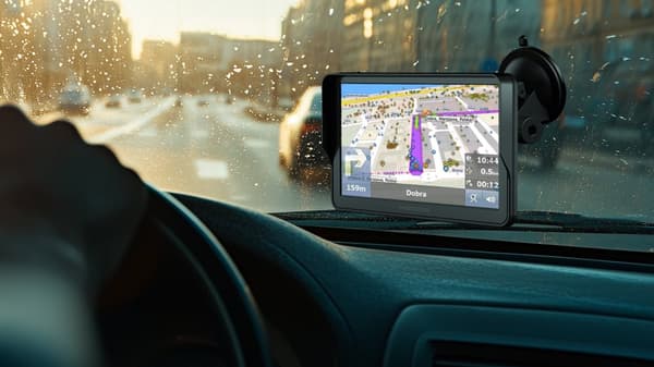 MODECOM FreeWAY CX 7.3 CAR NAVIGATION + MapFactor-kort over Europa