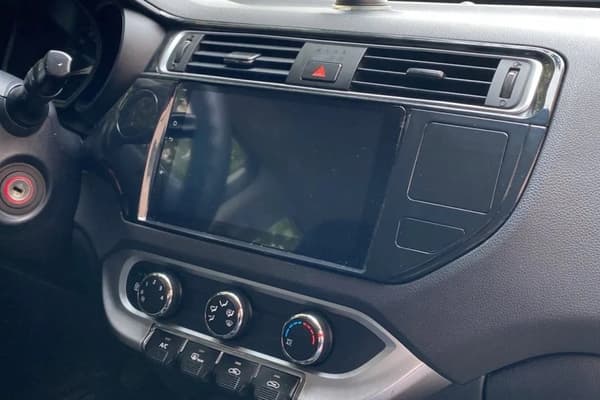 RADIO GPS-NAVIGAATIO IVECO RIO III 2015-2018 ANDROID