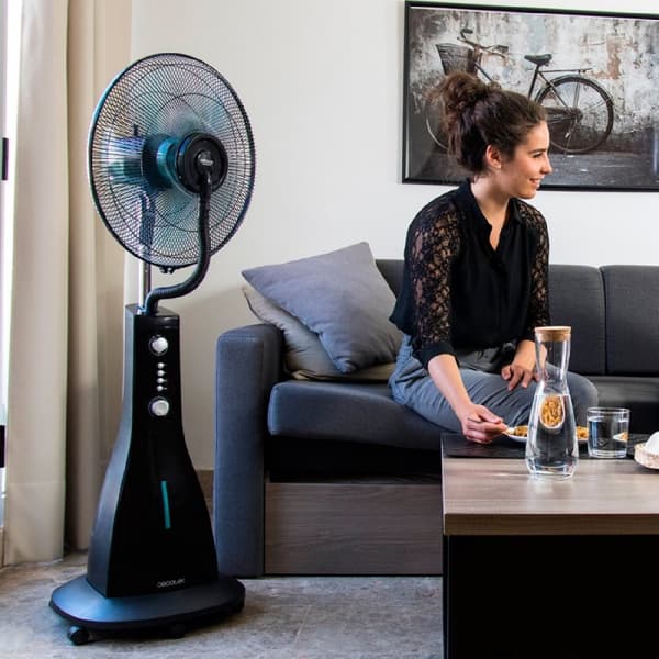 Cecotec Mist fan with 90 W, 16", 3 l water tank, 5 blades, 3 speeds, remote control, 2 h timer, oscillation function easy to use, wheels and maximum