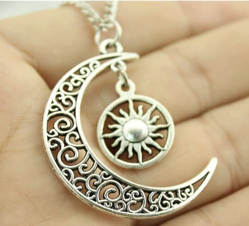 Necklace/Kaulakoru - Crescent Moon - Sun
