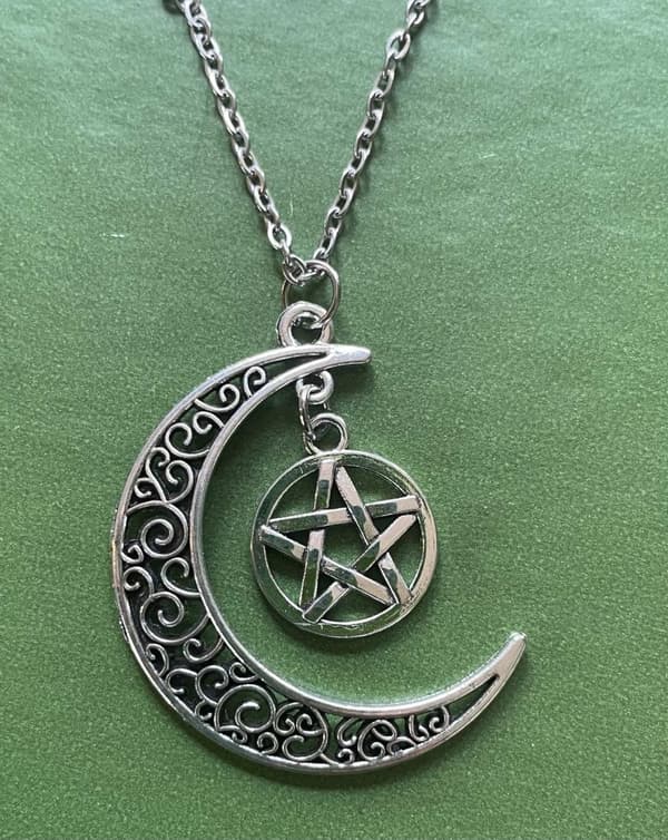 Halsband - Pentagram och måne - Wicca