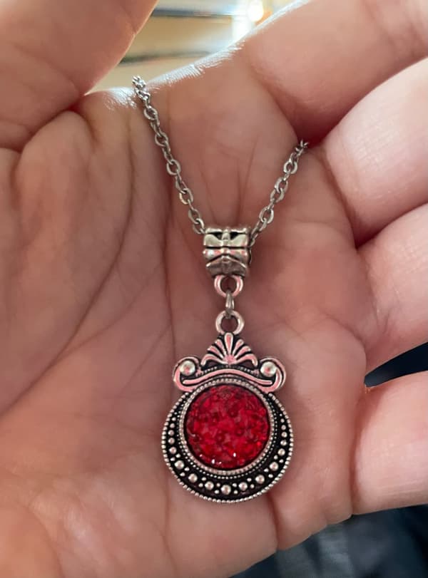 Necklace/Kaulakoru - Glitter - Druzy - Victorian - Red