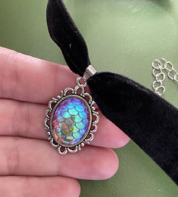 Choker Fjäll LILA Sjöjungfru Drake Drakägg Fantasy Dragon