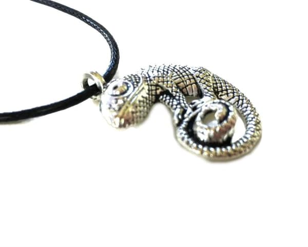 Necklace - Iguana - Lizard - Cord