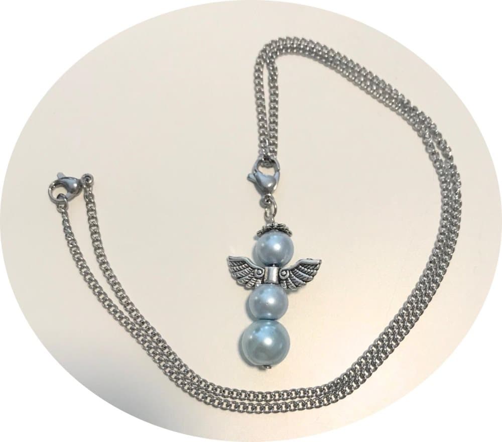 söt uggla hänge med ett halsband