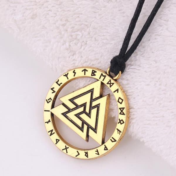 Pyramid viking rune vedhæng halskæde