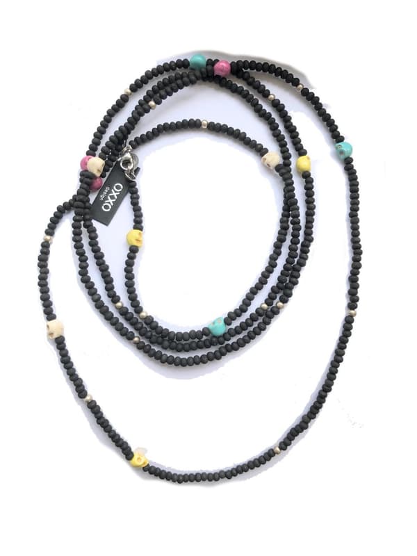 svart superlångt halsband döskallar unisex