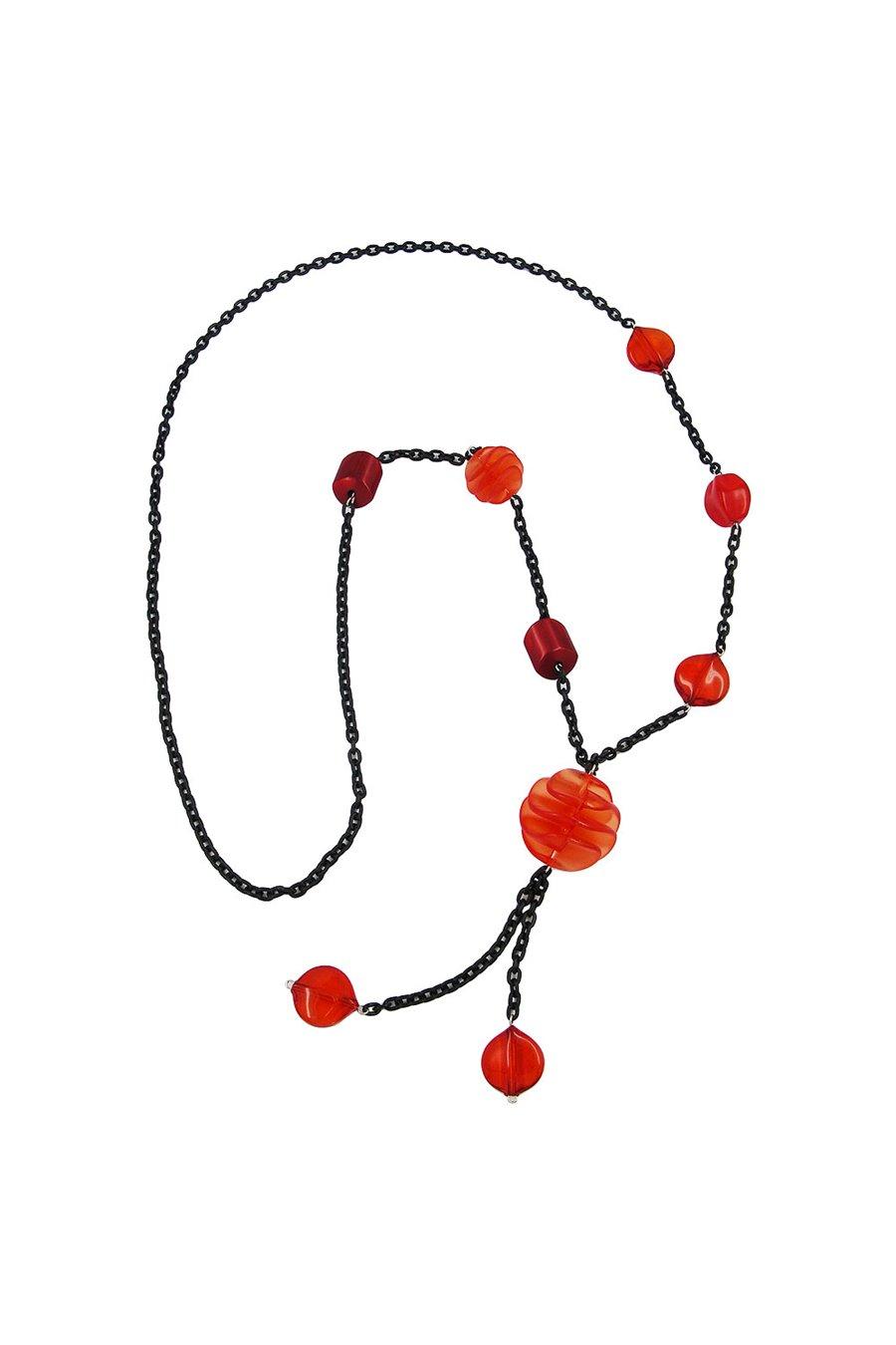 NECKLACE RED SPIRAL BLACK CHAIN 95CM