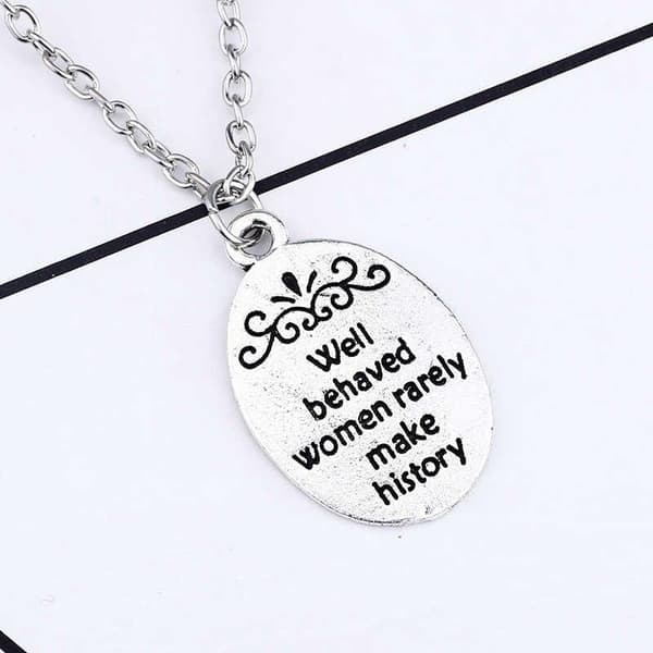 Halsband Feminist Well Nehaved Women... Feminism Statement