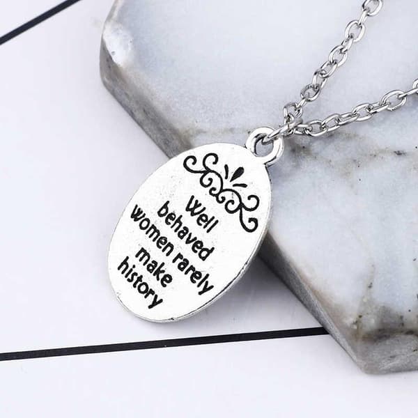 Halsband Feminist Well Nehaved Women... Feminism Statement