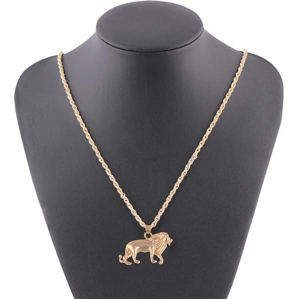 Halsband i guld med stort lejon och lång kedja