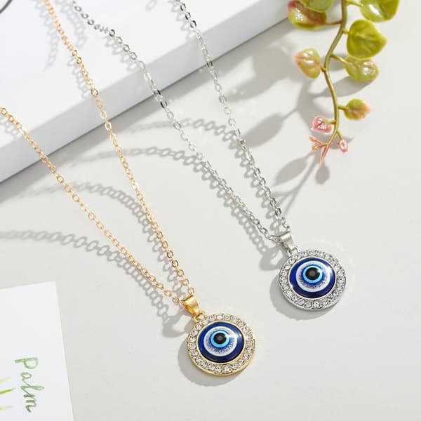 Onda ögat - halsband med strass, silver och guld beskydda nazar