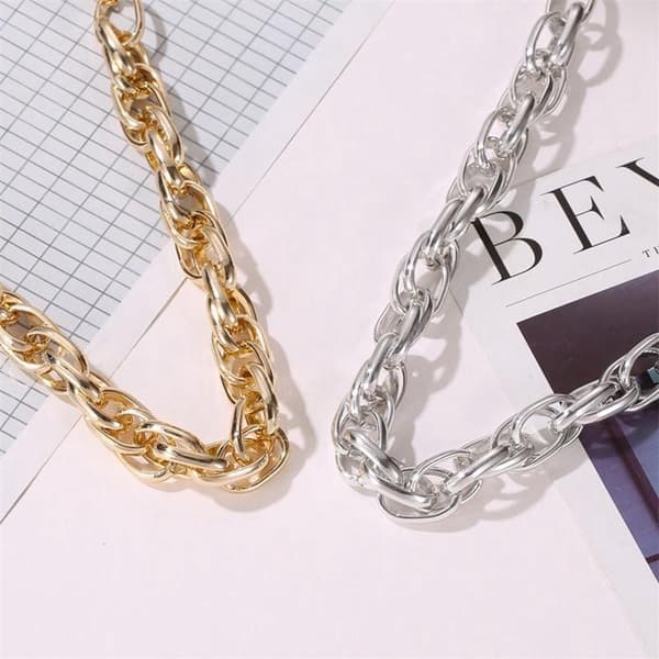 Kultapäällystetty kaulakoru paksu ketju choker kulta hopea nainen