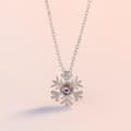 Miniatyrbild 3 av 5: INF Halsband snöflinga med "I love you" på 100 språk Silver