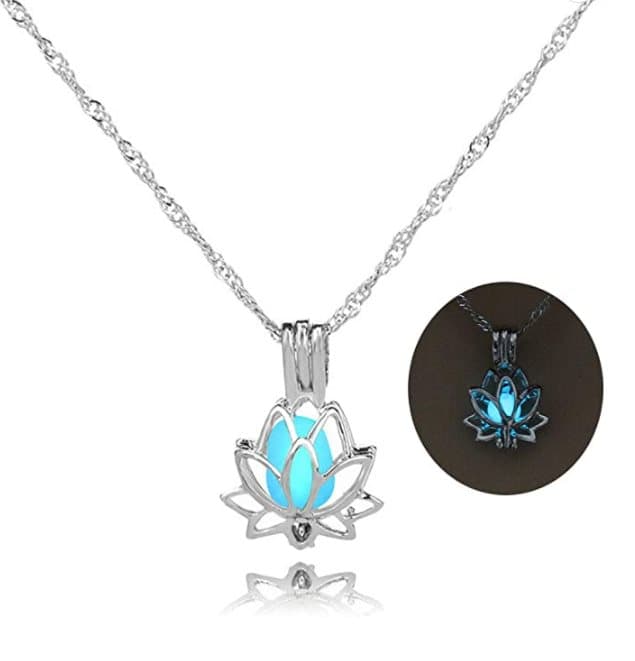Halsband med självlysande lotus