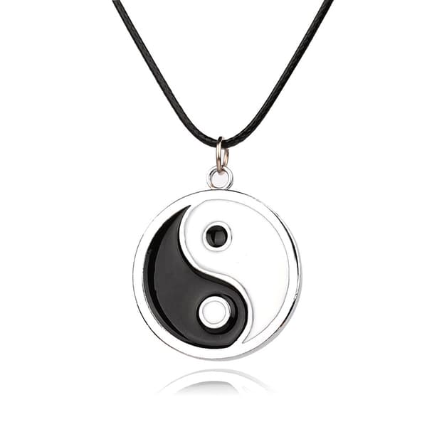 INF Kaulakoru Yin Yang riipuksella Musta/valkoinen