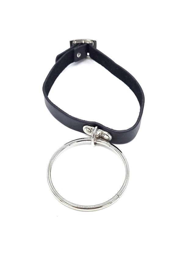 Svart halskjede med stor ring - Bondage