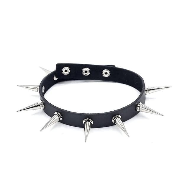 Svart halskjede med sølvnagler - Bondage