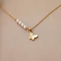 Miniatyrbilde 1 av 5: Gold-plated mother-of-pearl butterfly necklace with pearls in gold