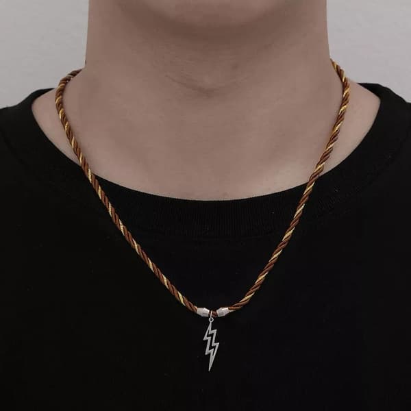 Viileä kaulakoru punottu köysi salama ruostumattomasta teräksestä design miehille