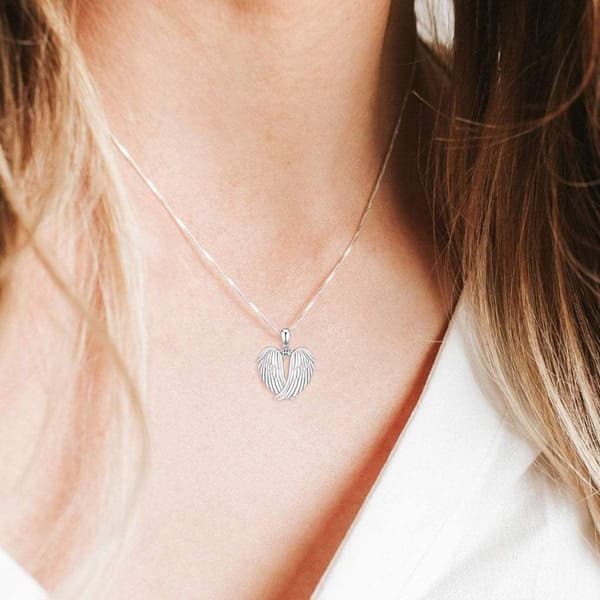 Exklusivt Stilrent Ängelvings Halsband
