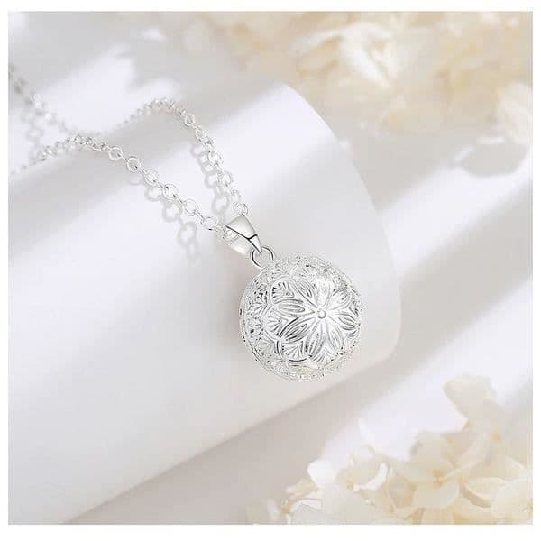 Silverpläterad Blomma Gravid Bola Halsband
