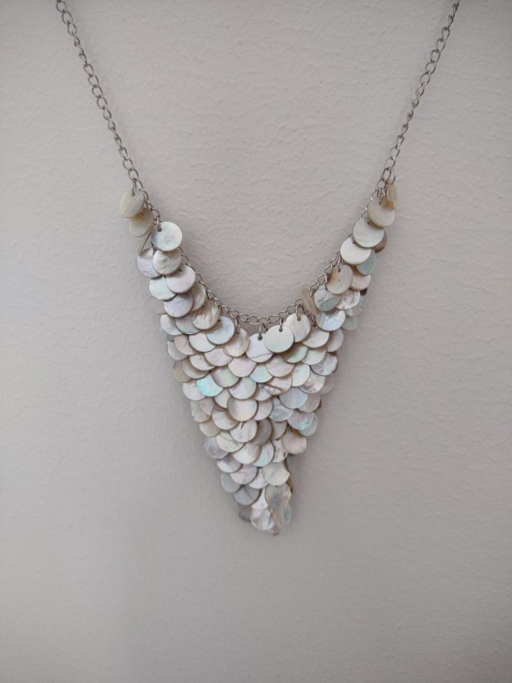 Halsband | Beige havet skalar