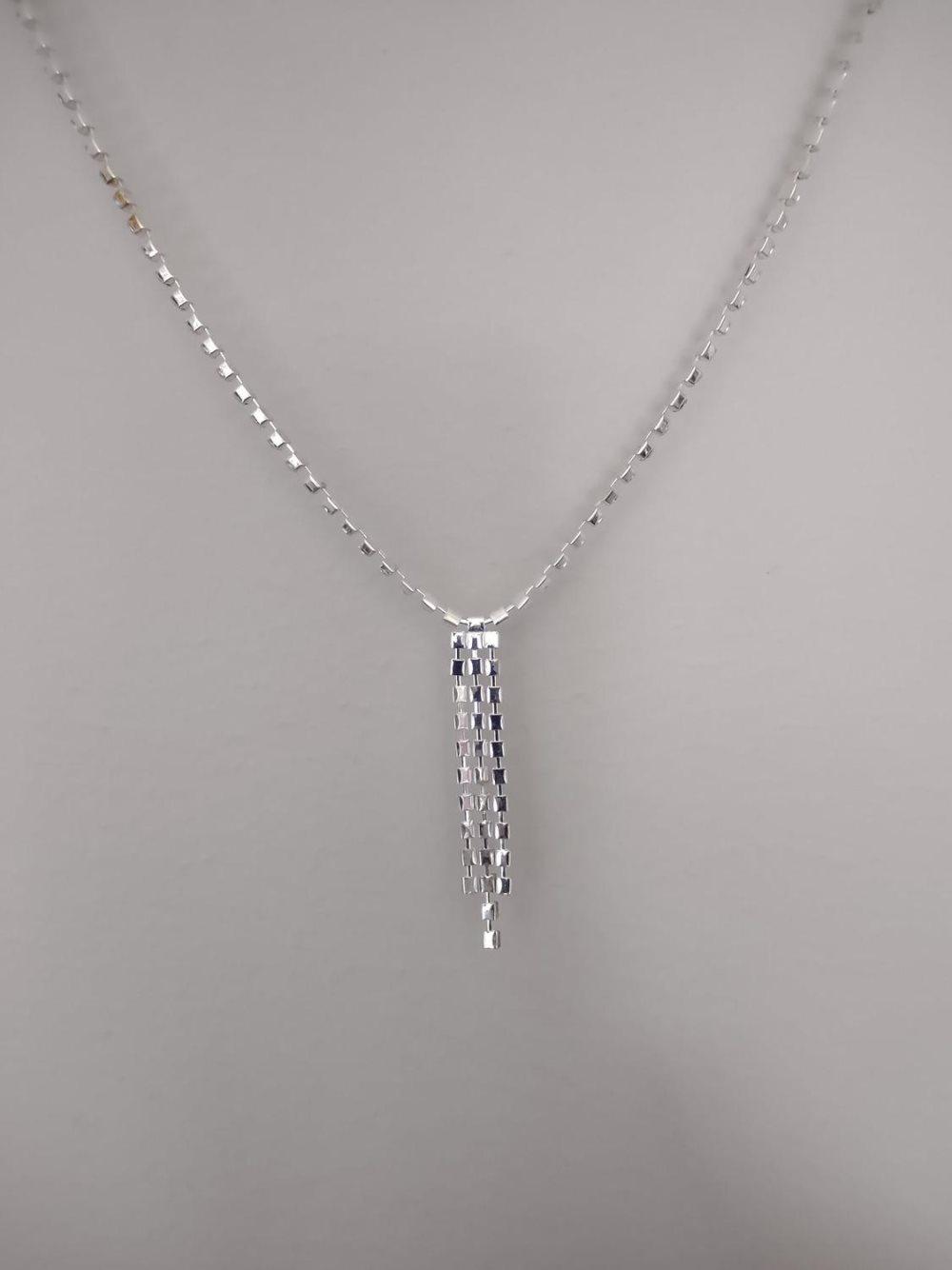 Halsband | Fyrkantiga glassstener
