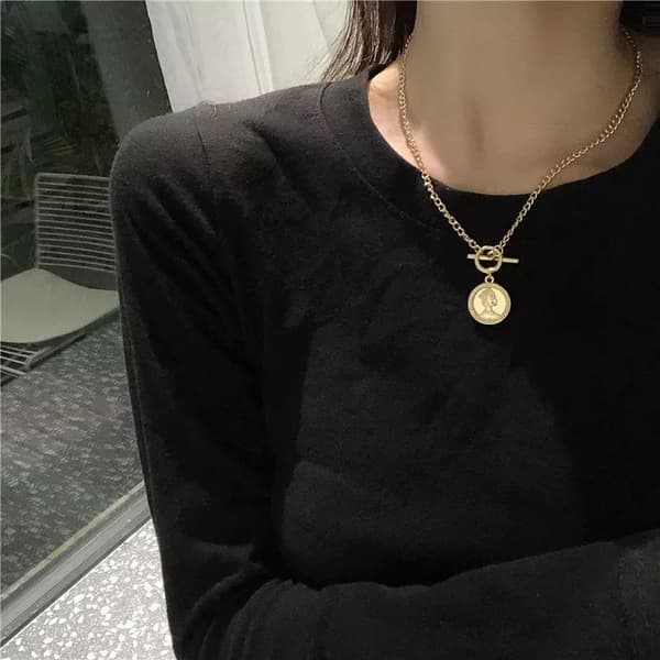 Retro Guld Halsband - Hänge med Mynt & Drottning / Porträtt