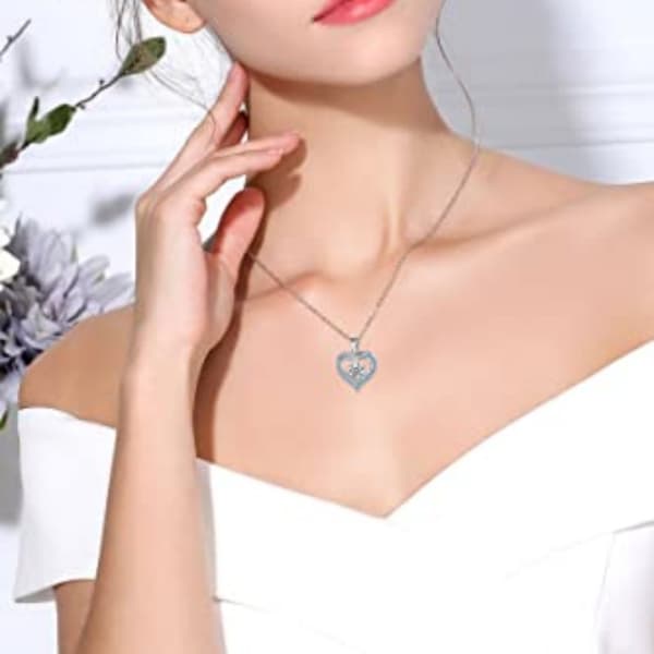 INF Hjärtformat diamanthängande halsband Silver