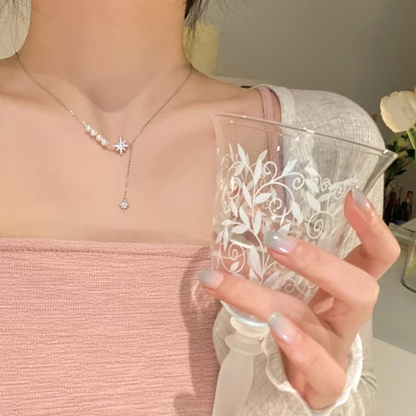 Fyradigt stjärnhalsband Silver