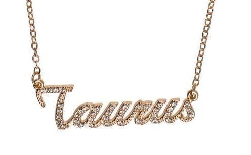 Guld Halsband med Vita Rhinestones & Stjärntecken: Oxen = Taurus